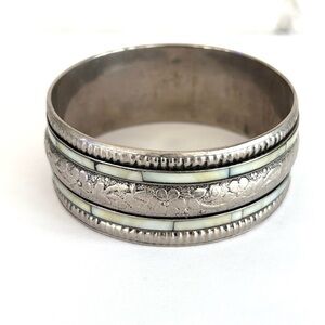 Silver Tone Shell Inlayed Bangle 1” Wide